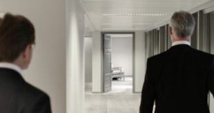 La entrevista de trabajo que cambió la vida de Clara: un bocadillo compartido con el director general